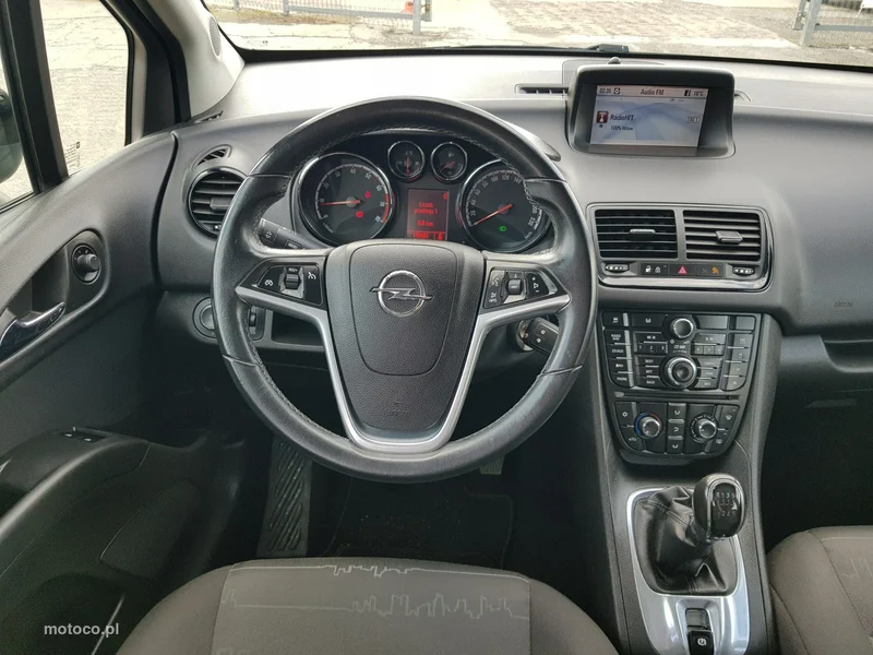 Opel Meriva B 13