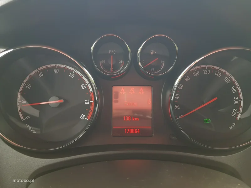 Opel Meriva B 22