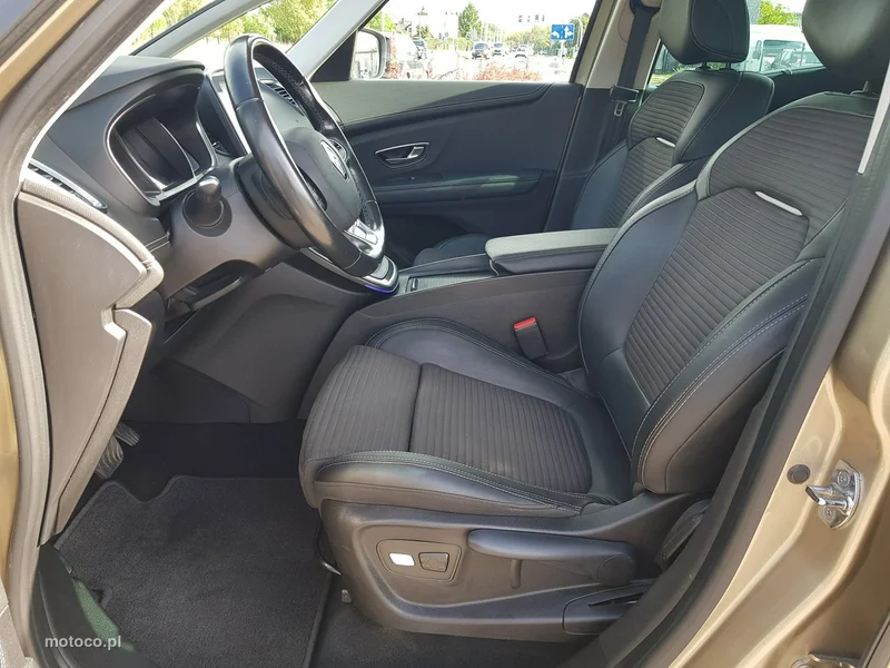 Renault Scenic IV 9