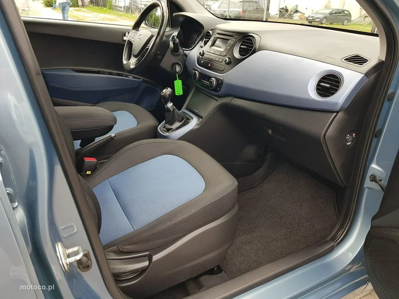Hyundai i10 16