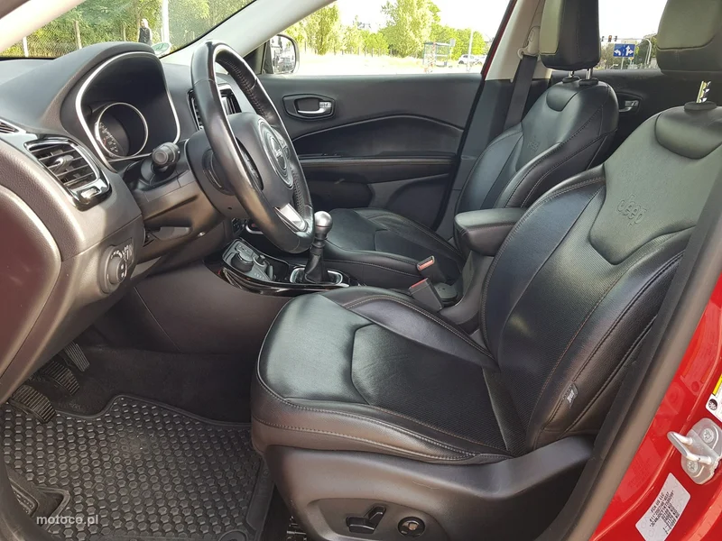 Jeep Compass 9