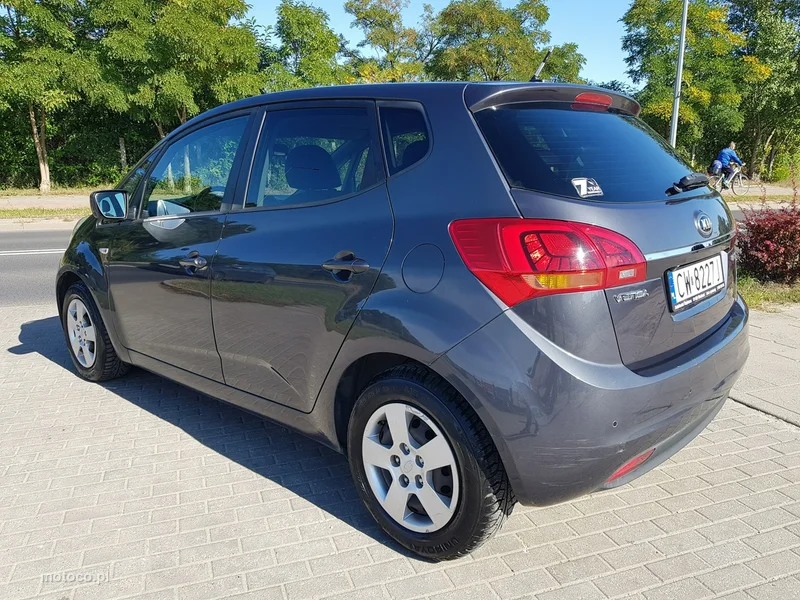 Kia Venga 7