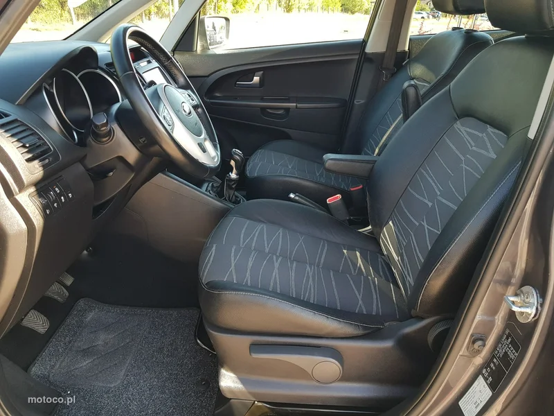 Kia Venga 9