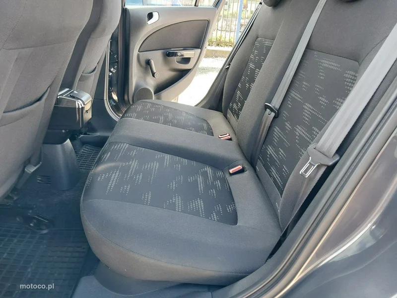 Opel Corsa D 16