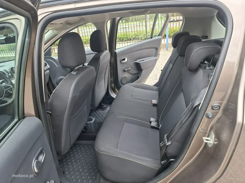 Dacia Sandero 15