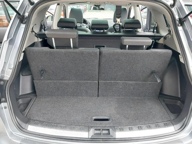 Nissan Qashqai+2 23
