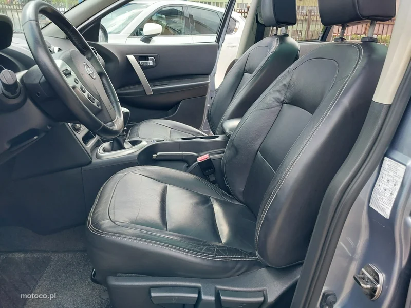 Nissan Qashqai+2 27