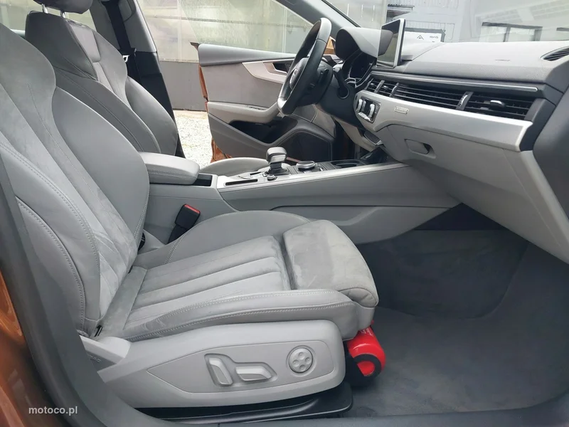 Audi A5 F5 4