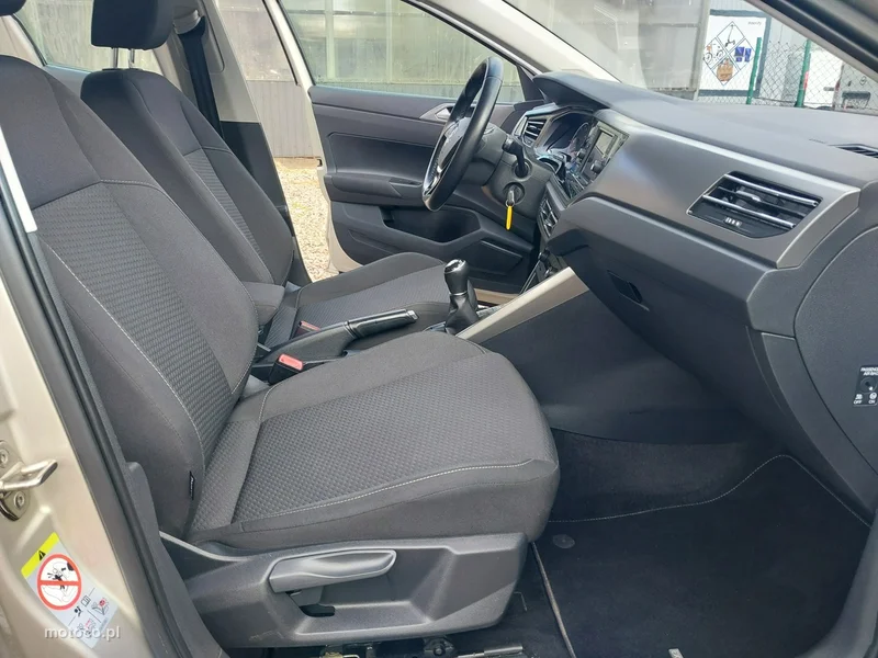 Volkswagen Polo VI AW 13
