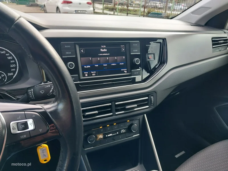 Volkswagen Polo VI AW 24