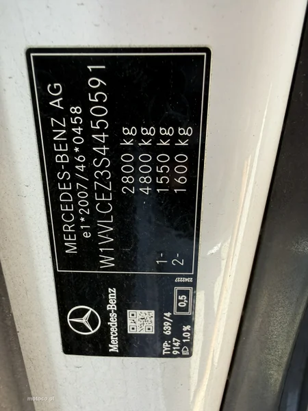 Mercedes-Benz Vito 21