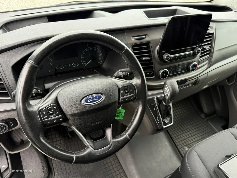 Ford Transit Custom 19