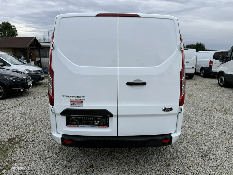Ford Transit Custom 4