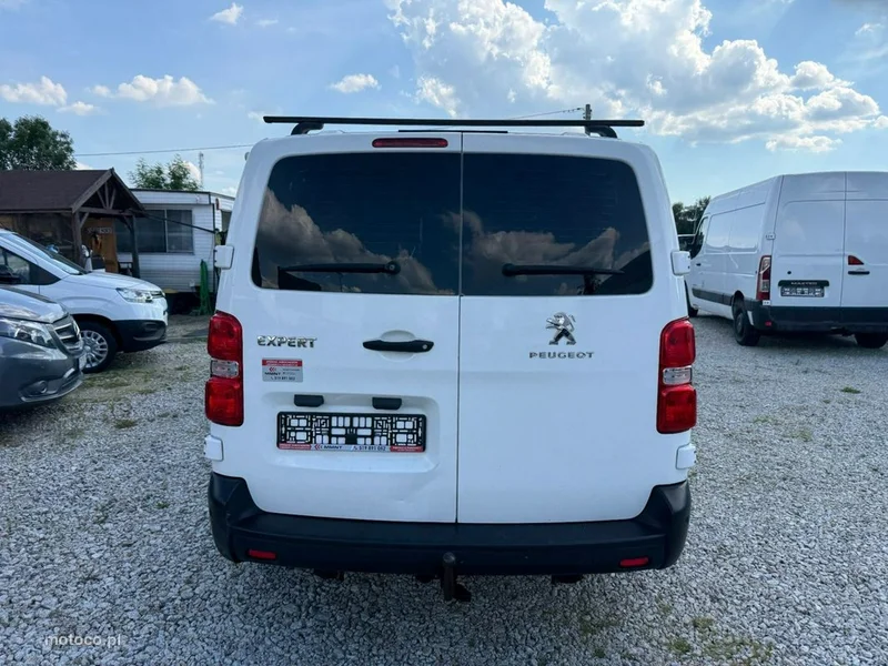 Peugeot Expert 8