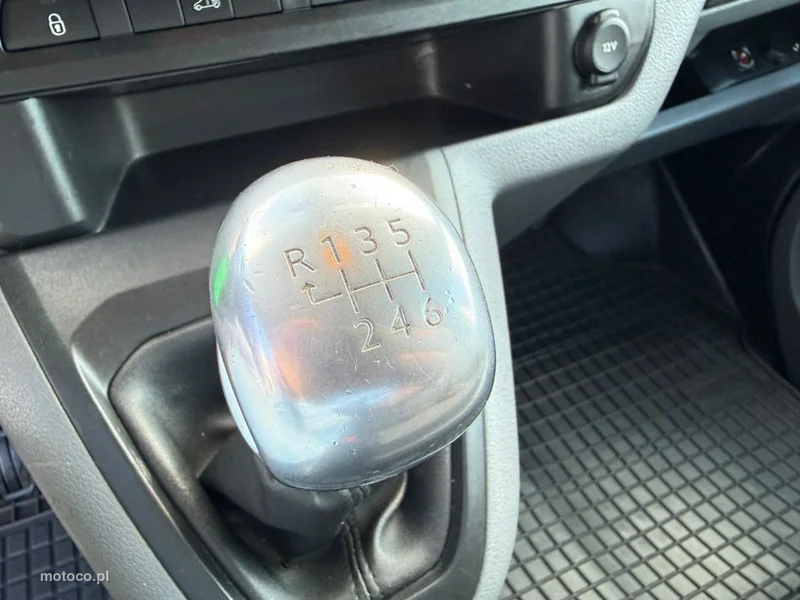 Peugeot Expert 24