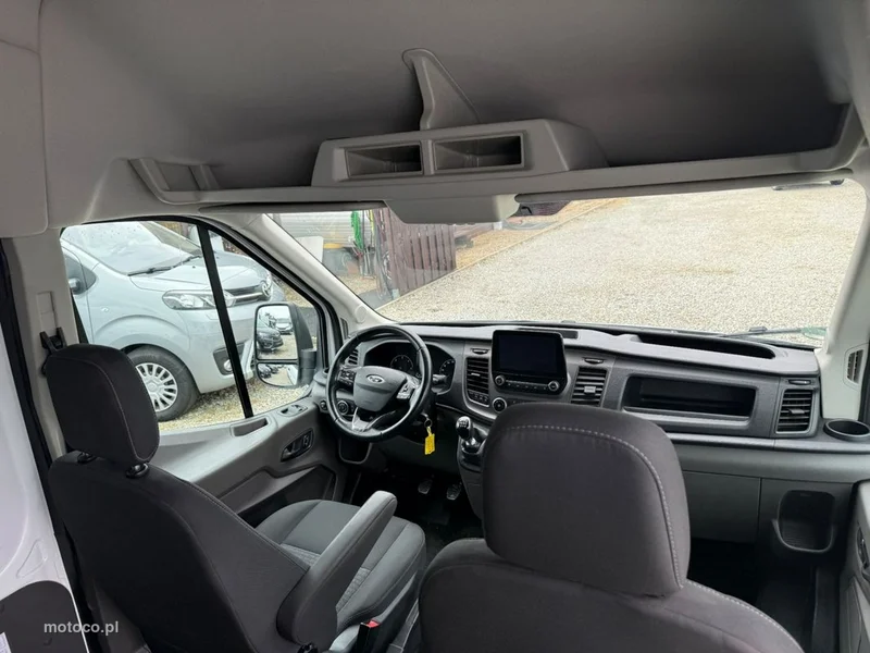 Ford Transit 12