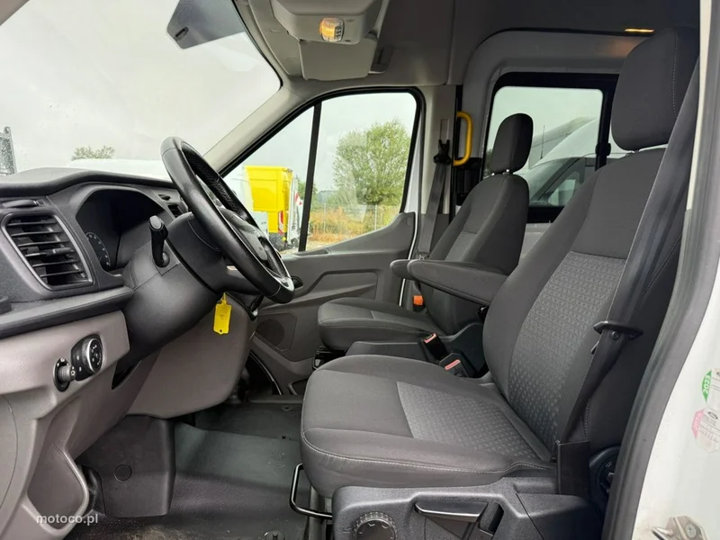 Ford Transit 17
