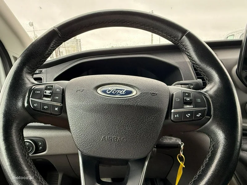 Ford Transit 27