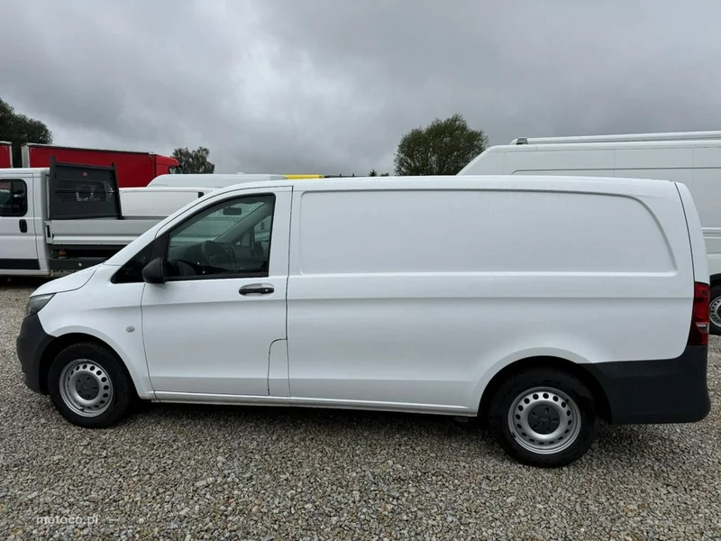 Mercedes-Benz Vito 5