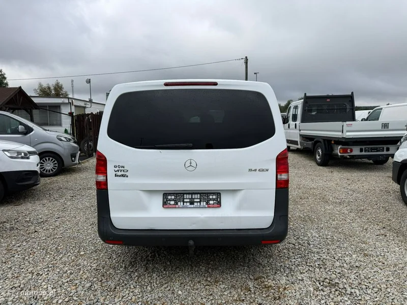 Mercedes-Benz Vito 8