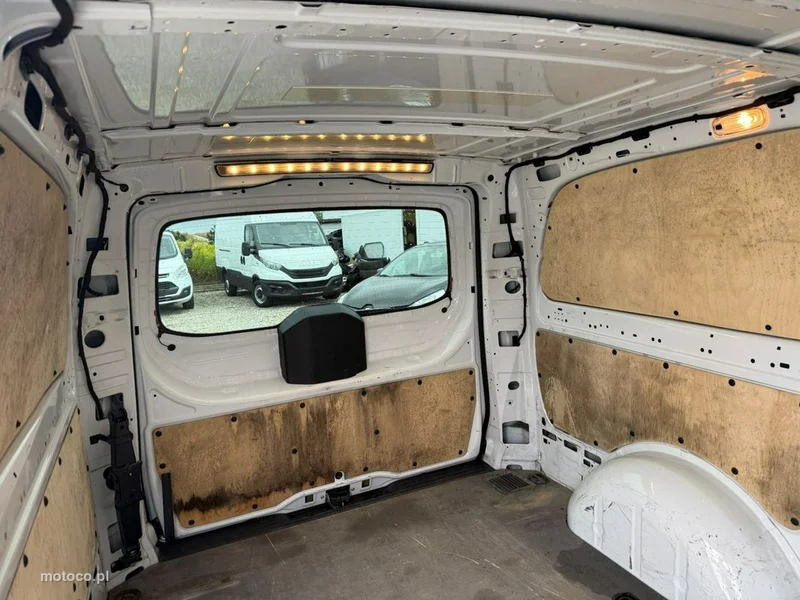 Mercedes-Benz Vito 12