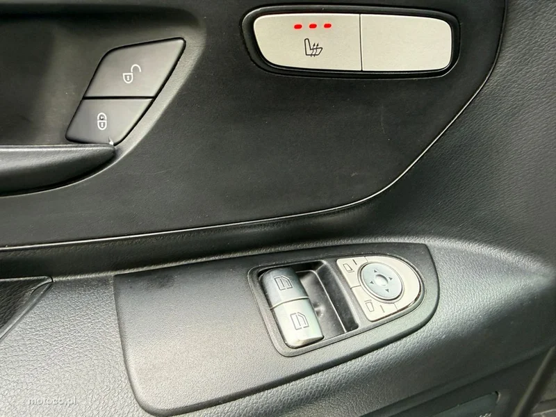 Mercedes-Benz Vito 15