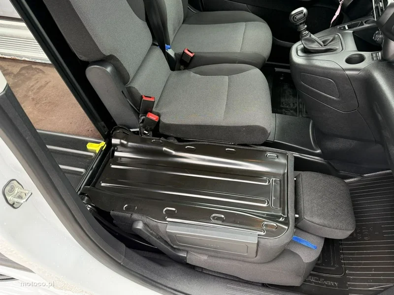 Toyota ProAce 16