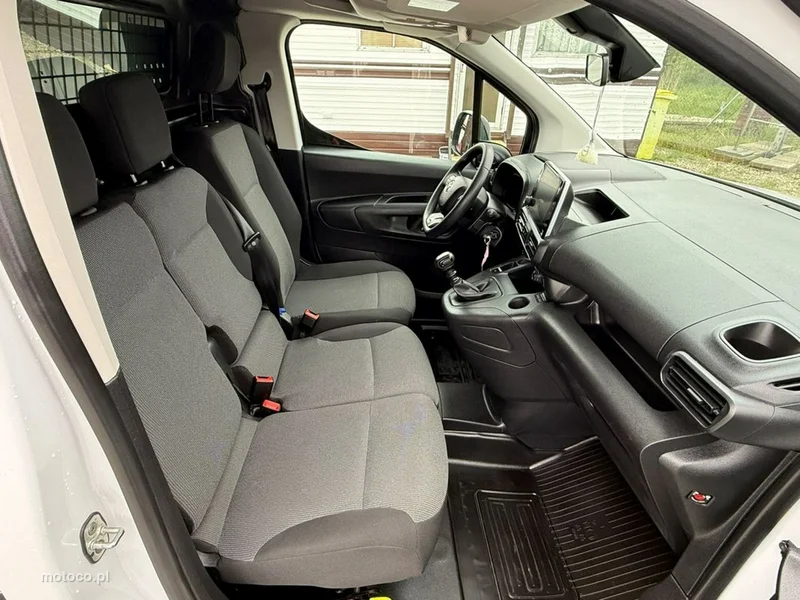 Toyota ProAce 17