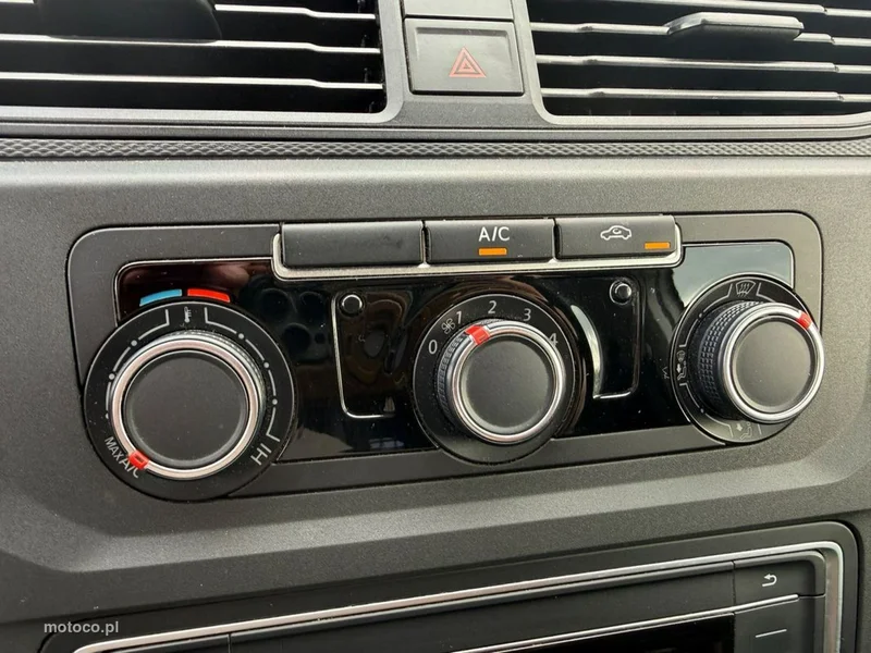 Volkswagen Caddy 18