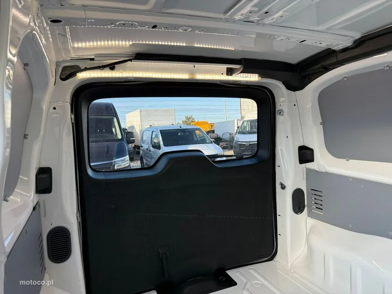 Opel Vivaro 6