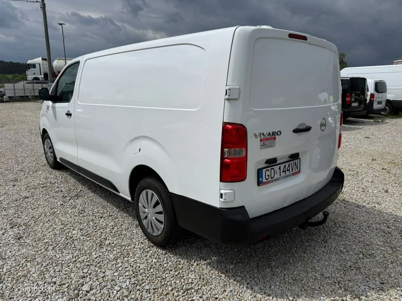 Opel Vivaro 6
