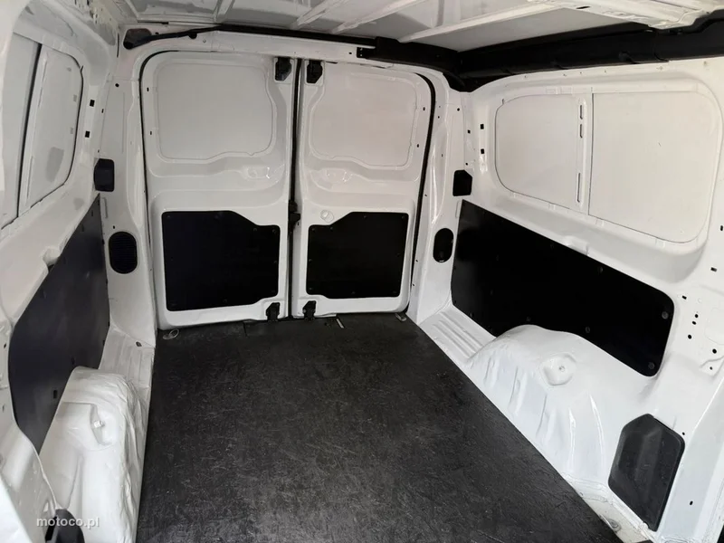 Opel Vivaro 10