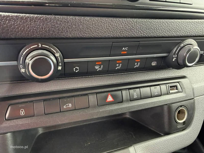 Opel Vivaro 21