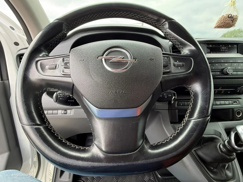 Opel Vivaro 23