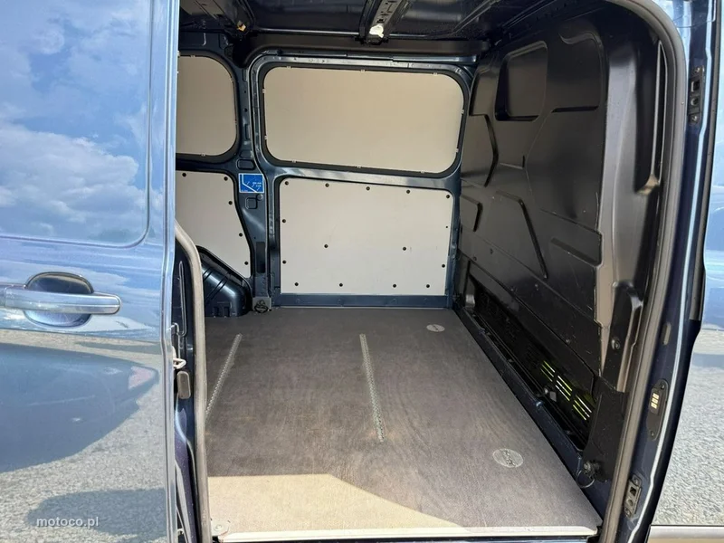 Ford Transit Custom 12