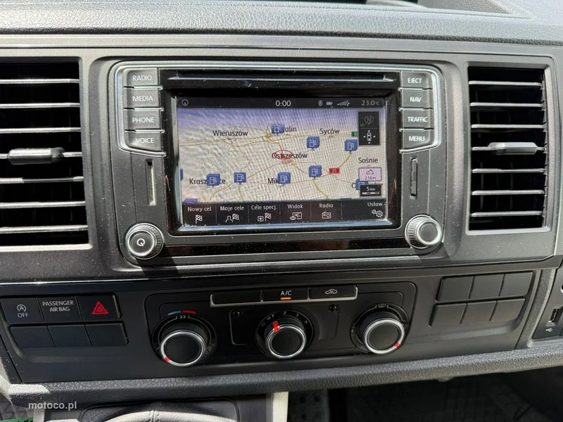 Volkswagen Transporter 19