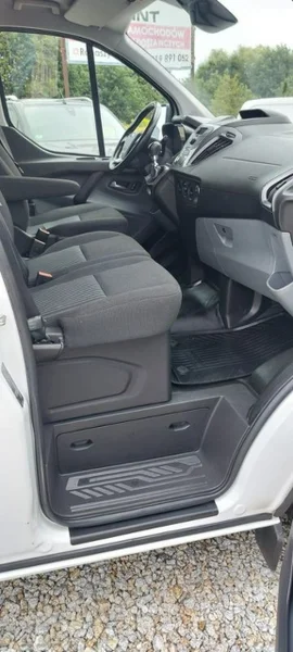Ford Transit Custom 8