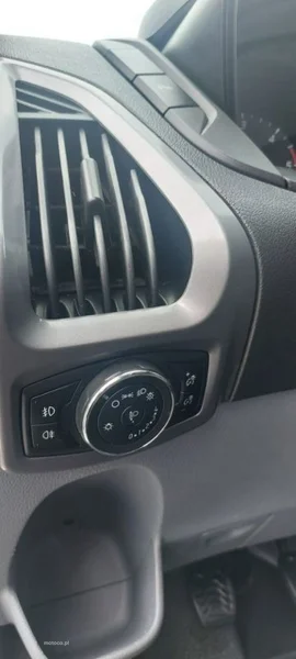 Ford Transit Custom 10