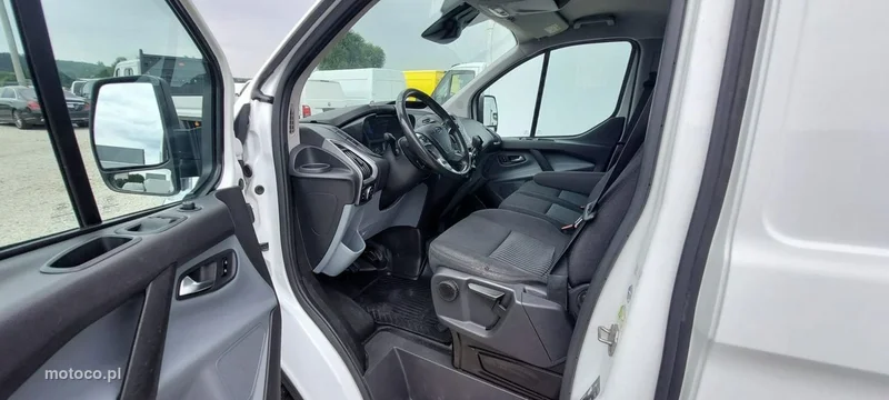 Ford Transit Custom 11