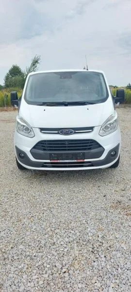 Ford Transit Custom 3