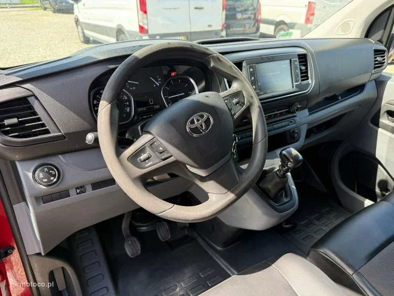 Toyota ProAce 16