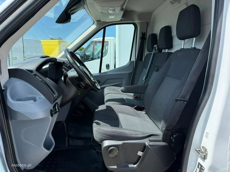 Ford Transit 14