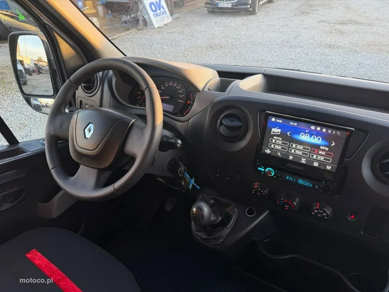 Renault Master 18