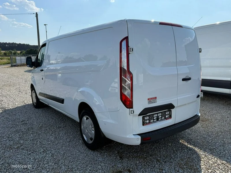 Ford Transit Custom 6