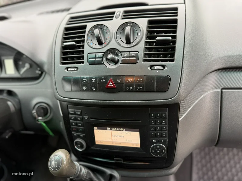 Mercedes-Benz Vito 14