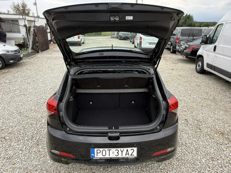 Hyundai i20 12