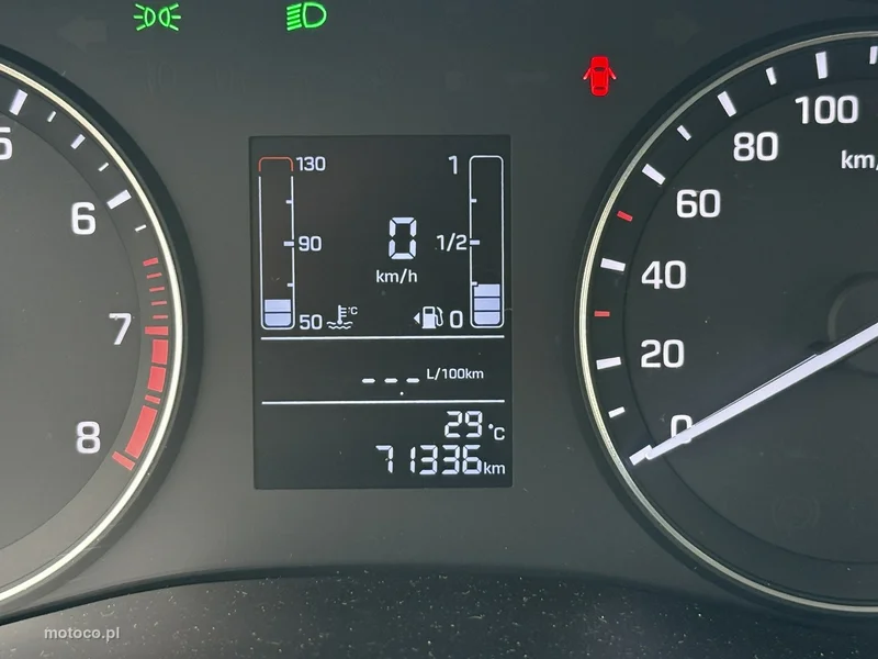 Hyundai i20 25