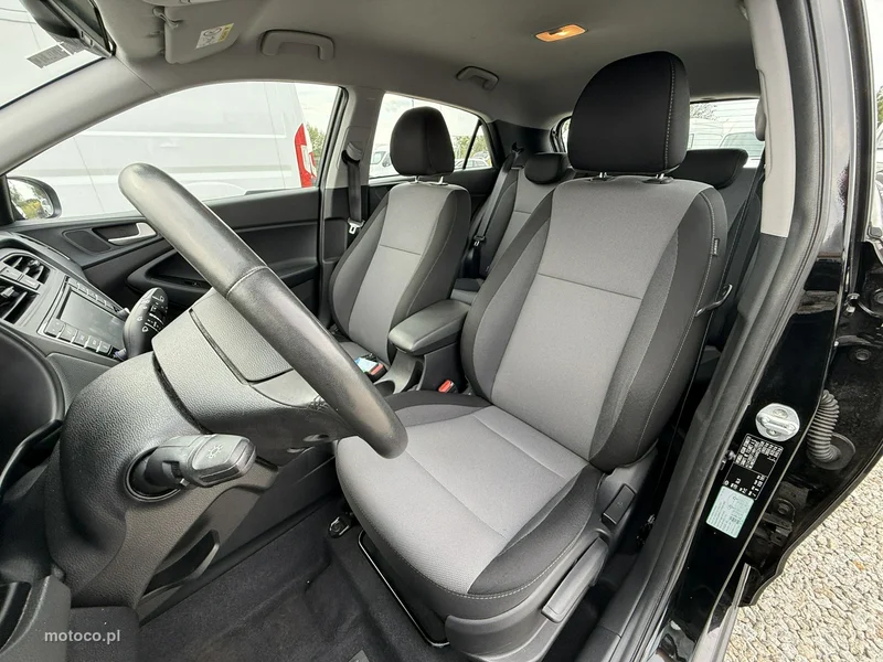 Hyundai i20 38