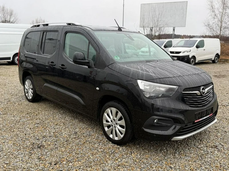 Opel Combo E