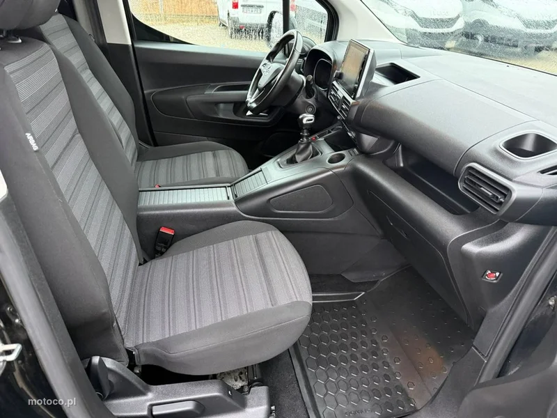 Opel Combo E 15